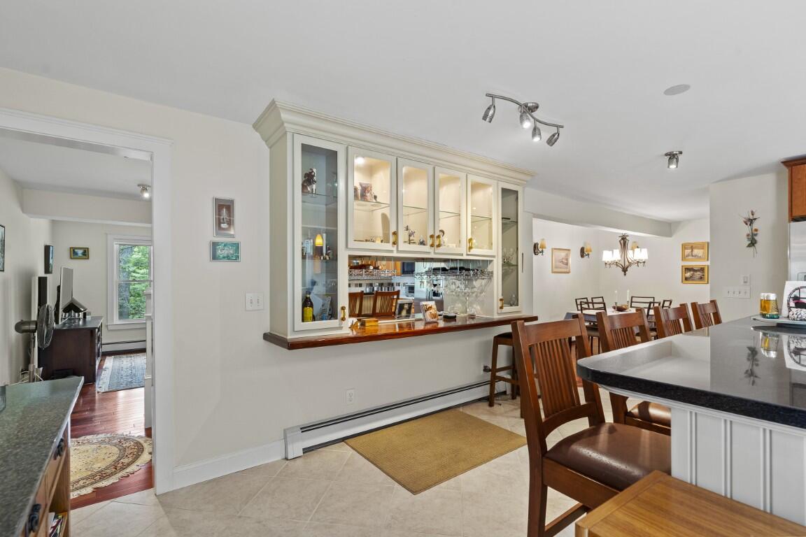 5 Hillside Place, Unit 2 Boothbay, ME 04537 - Photo 13 of 44 12