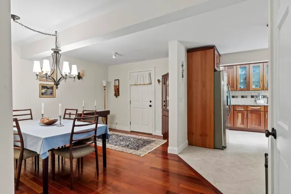 $487,000 | 5 Hillside Place, Unit 2, Boothbay, ME 04537