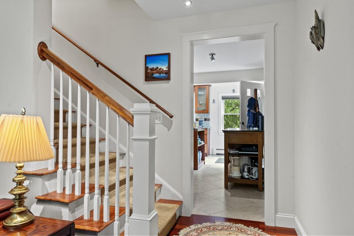 5 Hillside Place, Unit 2 Boothbay, ME 04537 - Photo 26 of 44 25