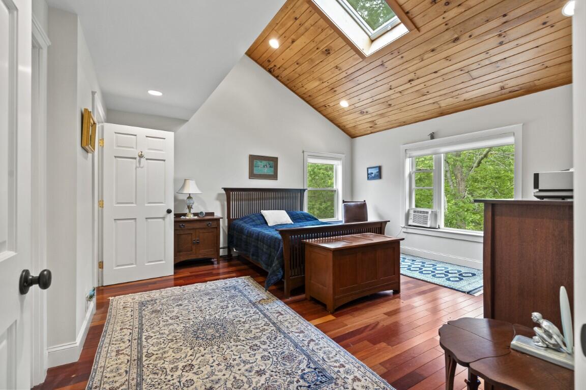 5 Hillside Place, Unit 2 Boothbay, ME 04537 - Photo 27 of 44 26