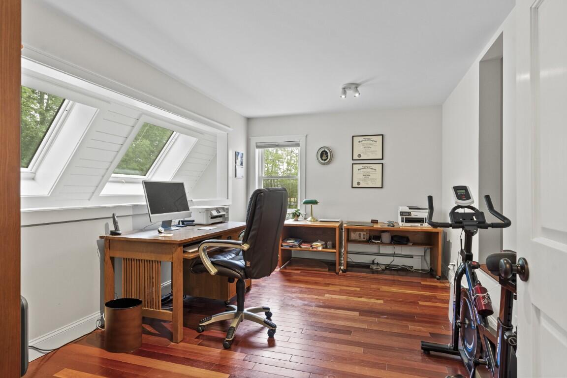 5 Hillside Place, Unit 2 Boothbay, ME 04537 - Photo 40 of 44 39