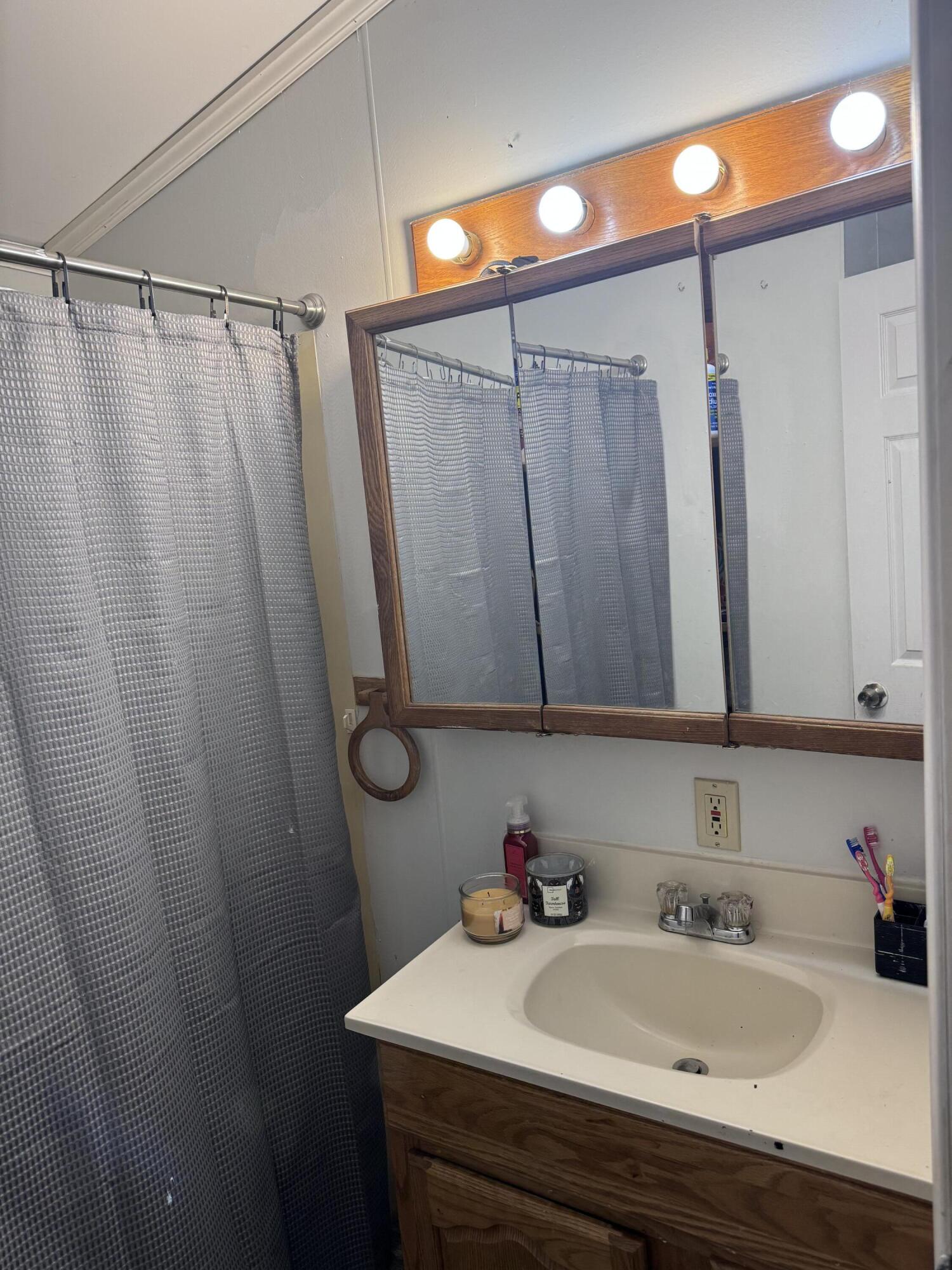32210 Long Street Colon, MI 49040 - Photo 11 of 18 IMG_4834