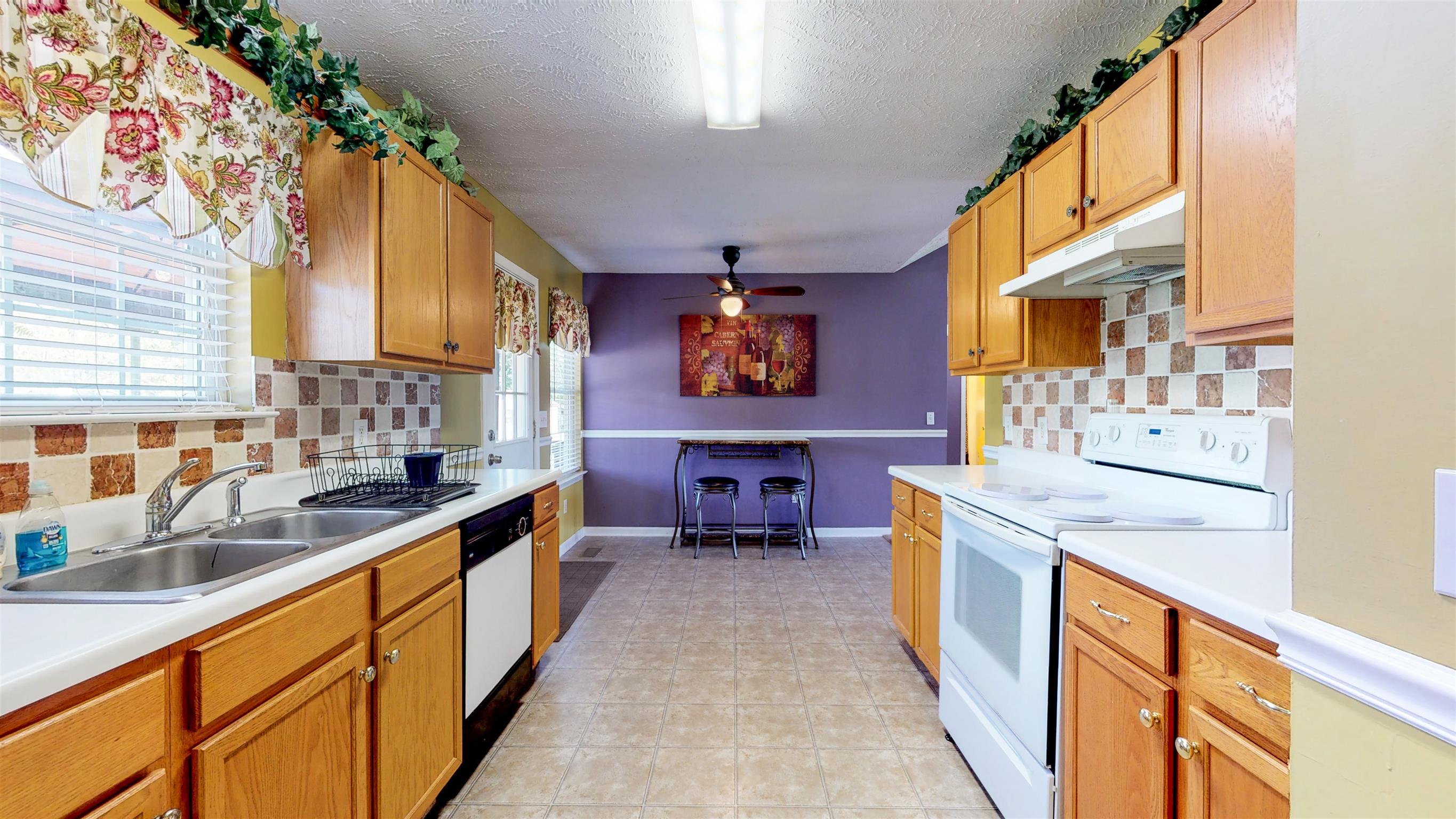 292 Old Shannon Road Lebanon, TN 37090 - Photo 3 of 15 Gallery Image 3
