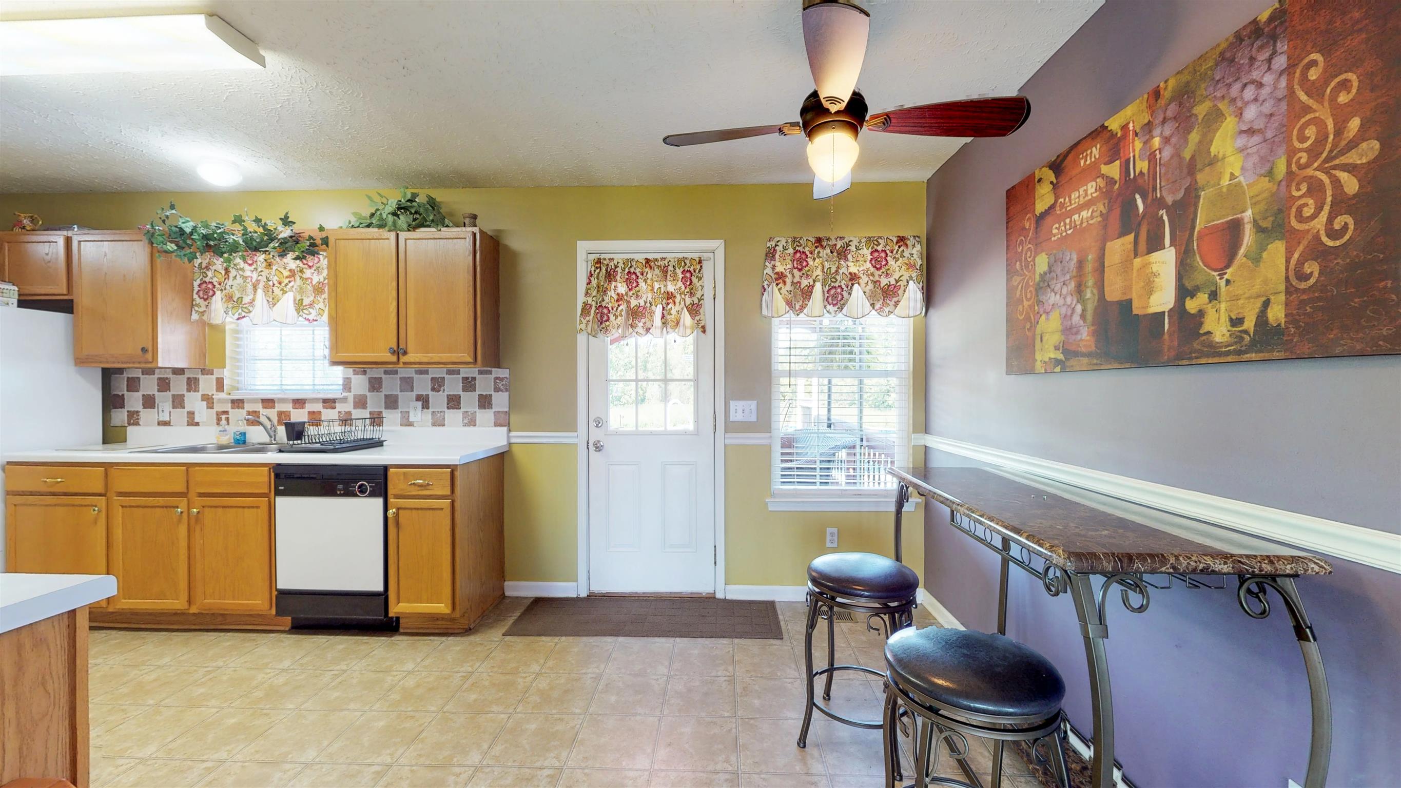 292 Old Shannon Road Lebanon, TN 37090 - Photo 5 of 15 Gallery Image 5