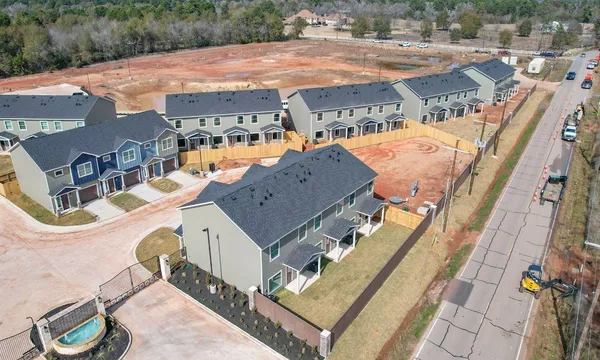 $790,000 | 14010 Longstreet Road, Unit 8, Willis, TX 77318