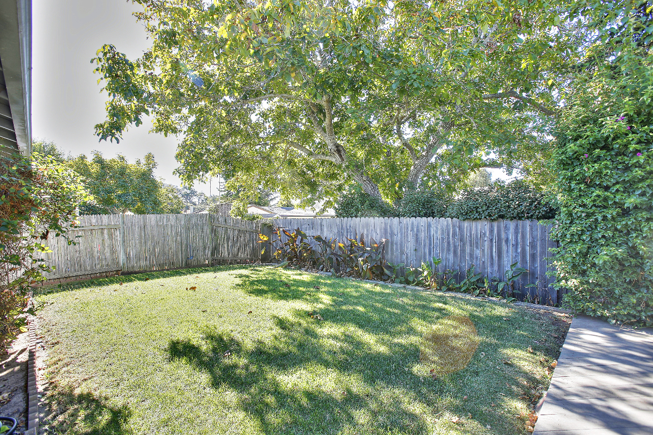 237 Old Ranch Drive Goleta, CA 93117 - Photo 11 of 11 yard