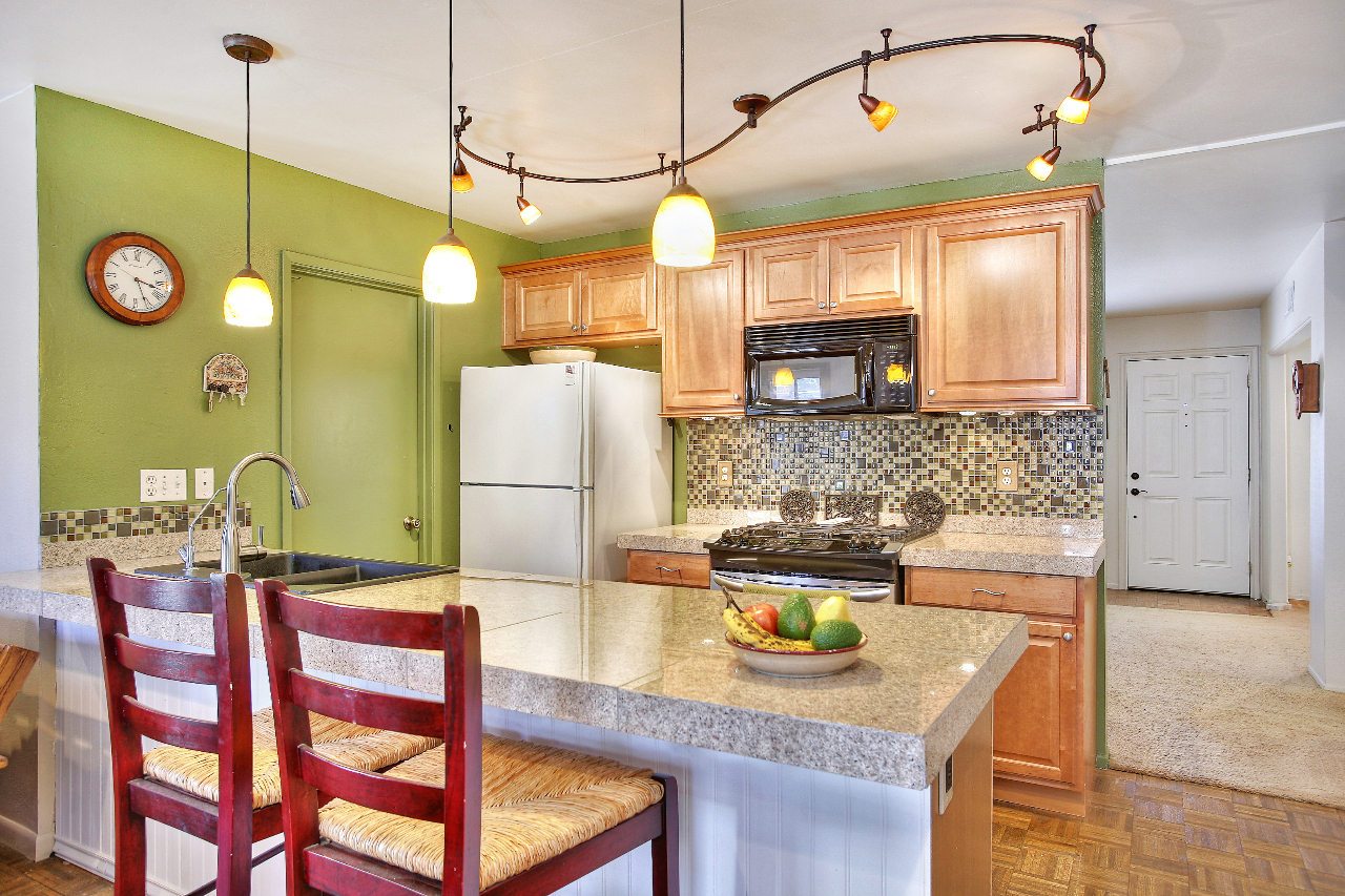 237 Old Ranch Drive Goleta, CA 93117 - Photo 2 of 11 kitchen