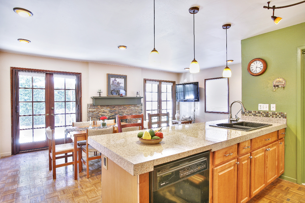 237 Old Ranch Drive Goleta, CA 93117 - Photo 3 of 11 kitchen