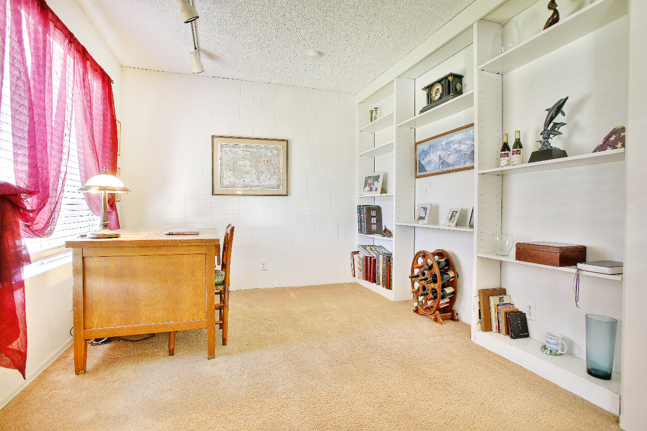 237 Old Ranch Drive Goleta, CA 93117 - Photo 6 of 11 office/den