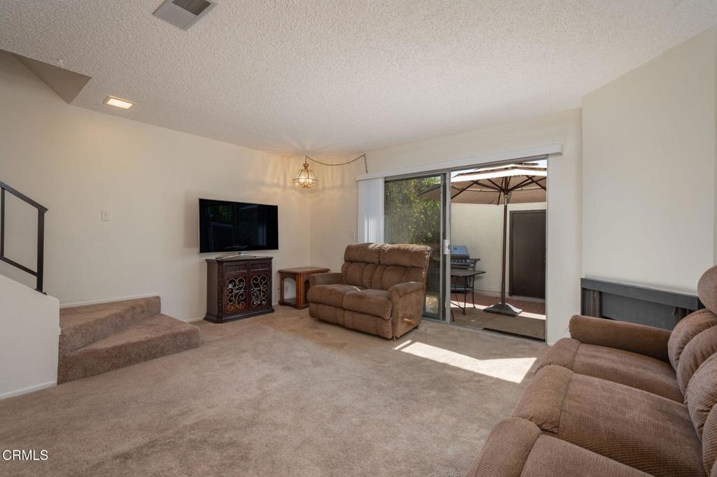 3215 Kelp Lane Oxnard, CA 93035 - Photo 8 of 21 VCV-Kelp-10
