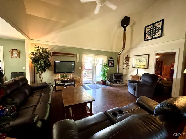 $200,000 | 2327 Turnpike Road, West Almond, NY 14804