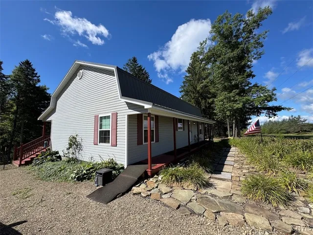 $200,000 | 2327 Turnpike Road, West Almond, NY 14804