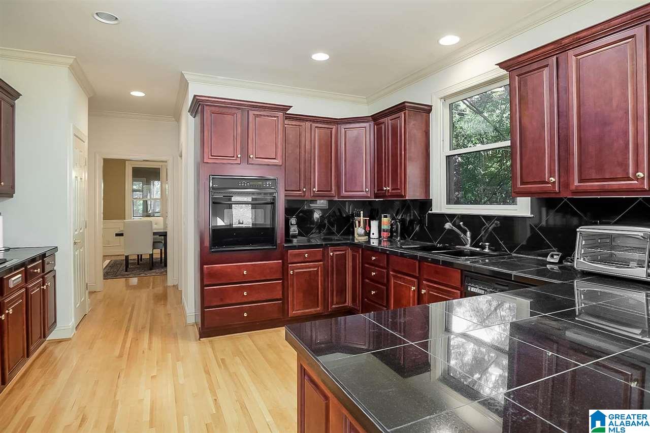 1073 Oak Tree Road Birmingham, AL 35244 - Photo 13 of 47