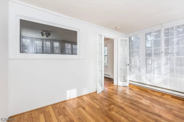 $2,900 | 232 Orange Road, Unit 1S, Montclair, NJ 07042