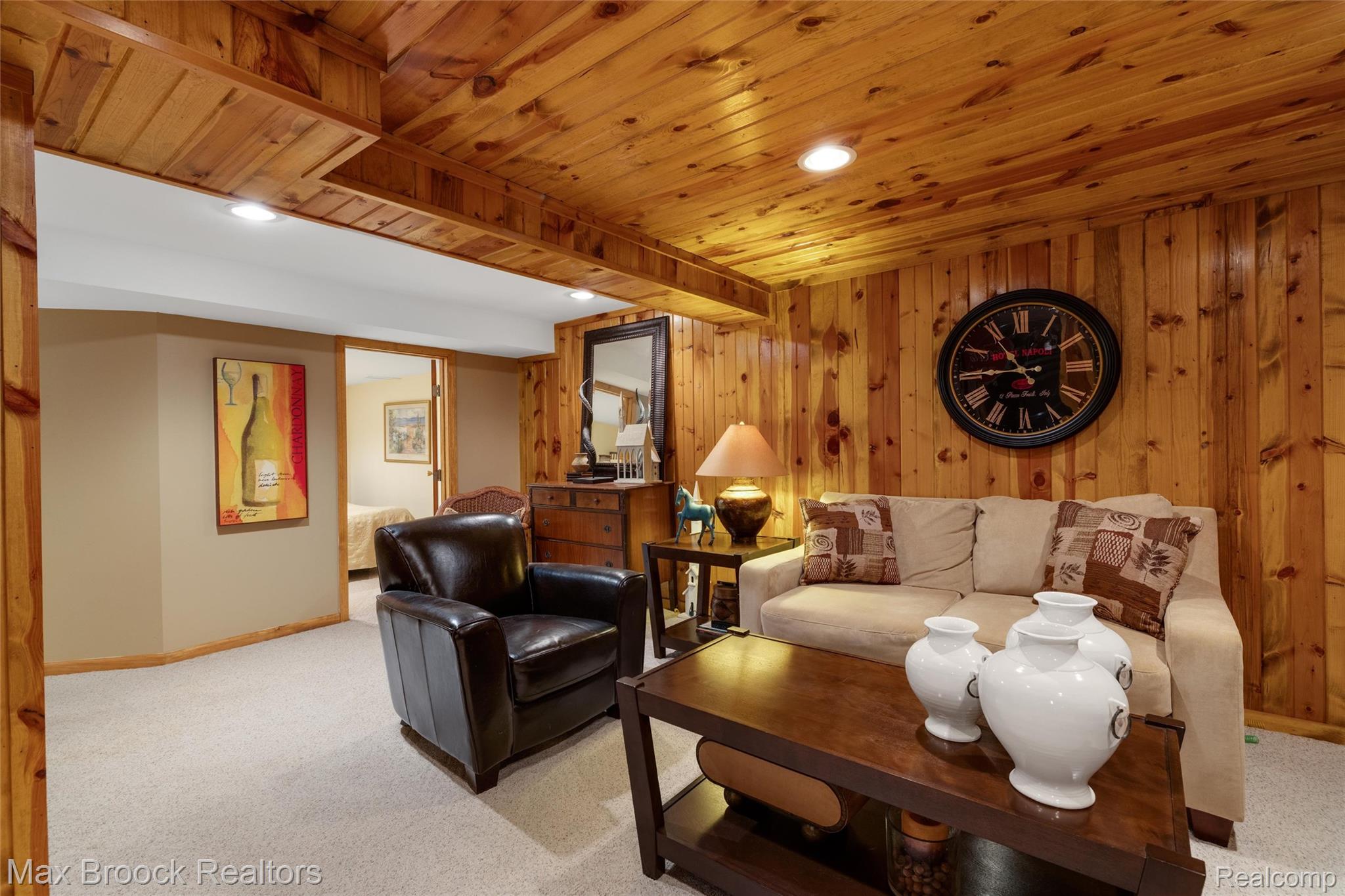 2773 Winter Park Road Rochester, MI 48309 - Photo 46 of 64 Lower Level Sitting Area