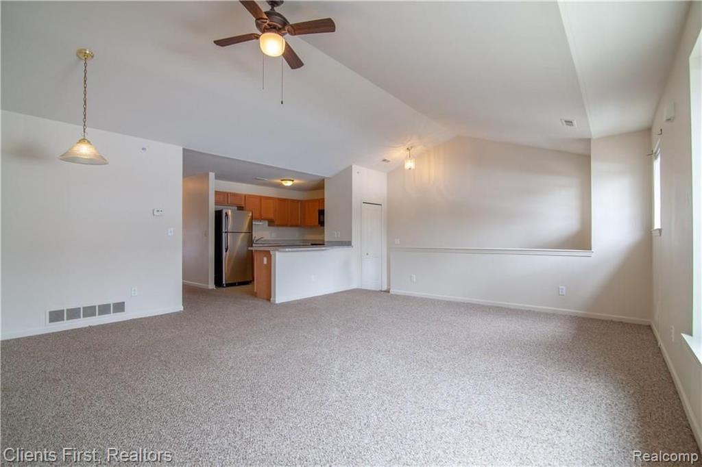34122 Utica Road Fraser, MI 48026 - Photo 8 of 21