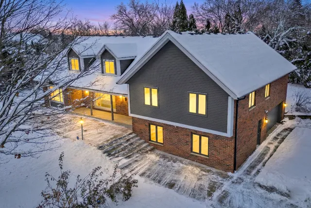 $749,900 | 2003 South Valley Spring Drive, New Berlin, WI 53151