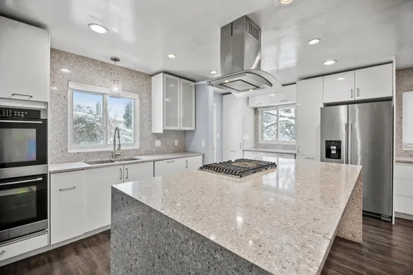 $749,900 | 2003 South Valley Spring Drive, New Berlin, WI 53151
