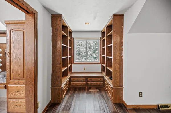 $749,900 | 2003 South Valley Spring Drive, New Berlin, WI 53151