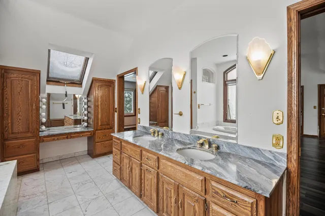 $749,900 | 2003 South Valley Spring Drive, New Berlin, WI 53151