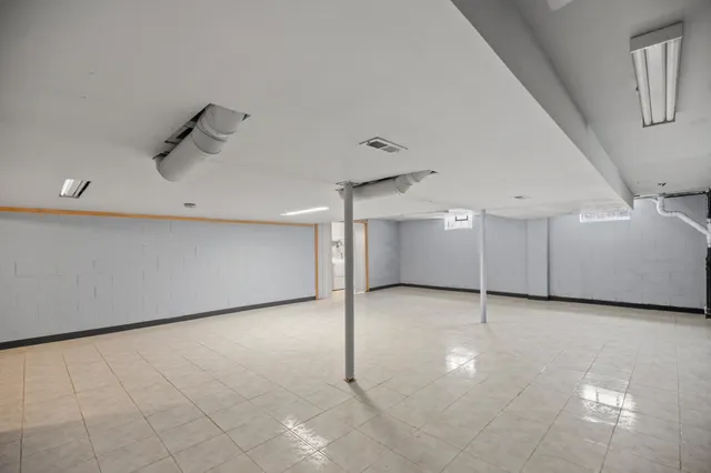 $749,900 | 2003 South Valley Spring Drive, New Berlin, WI 53151