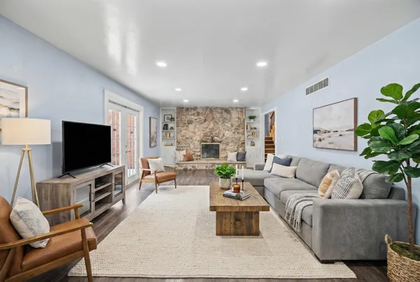 $749,900 | 2003 South Valley Spring Drive, New Berlin, WI 53151