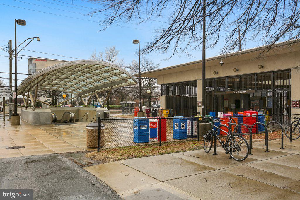11800 Old Georgetown Road, Unit 1407 North Bethesda, MD 20852 - Photo 34 of 36