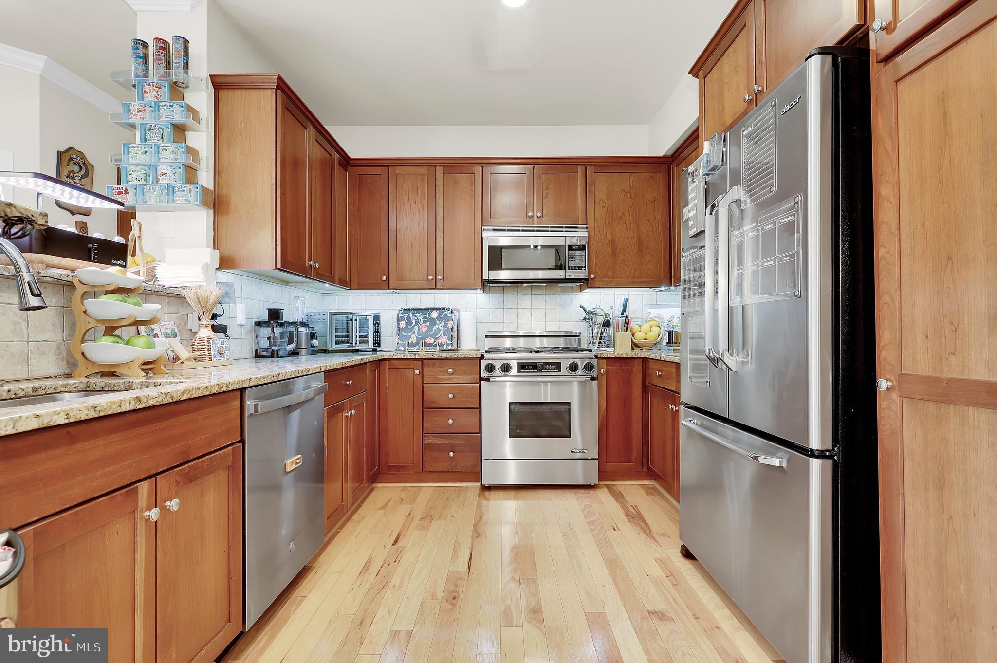 11800 Old Georgetown Road, Unit 1407 North Bethesda, MD 20852 - Photo 7 of 36