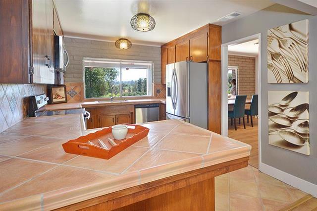 140 Smith Road Watsonville, CA 95076 - Photo 18 of 34 Gallery Image 18