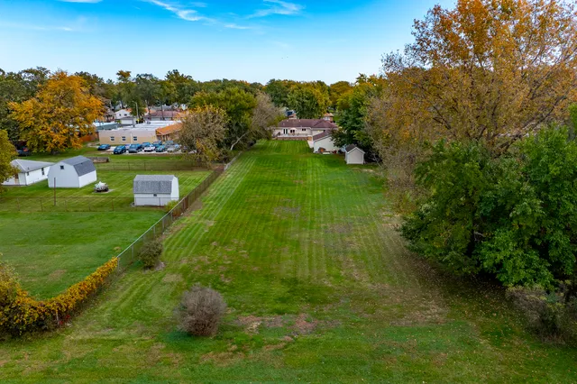 $374,700 | 18622 Burnham Avenue, Lansing, IL 60438