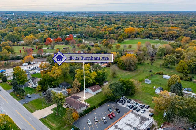 $374,700 | 18622 Burnham Avenue, Lansing, IL 60438