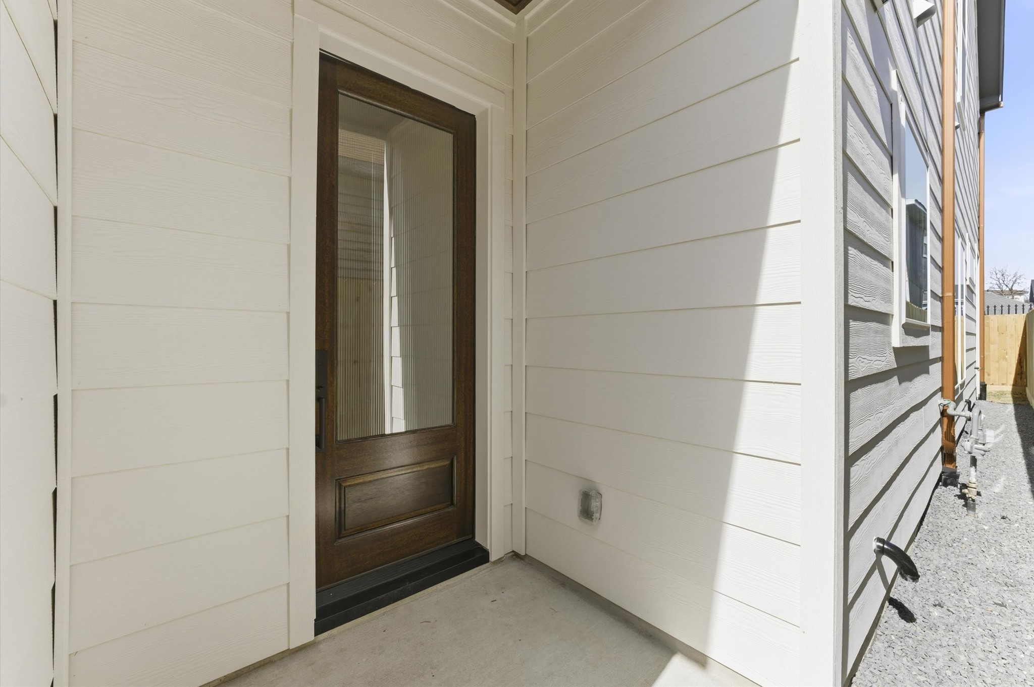1308 Edwards Street, Unit A Houston, TX 77007 - Photo 14 of 39 Front door entrance