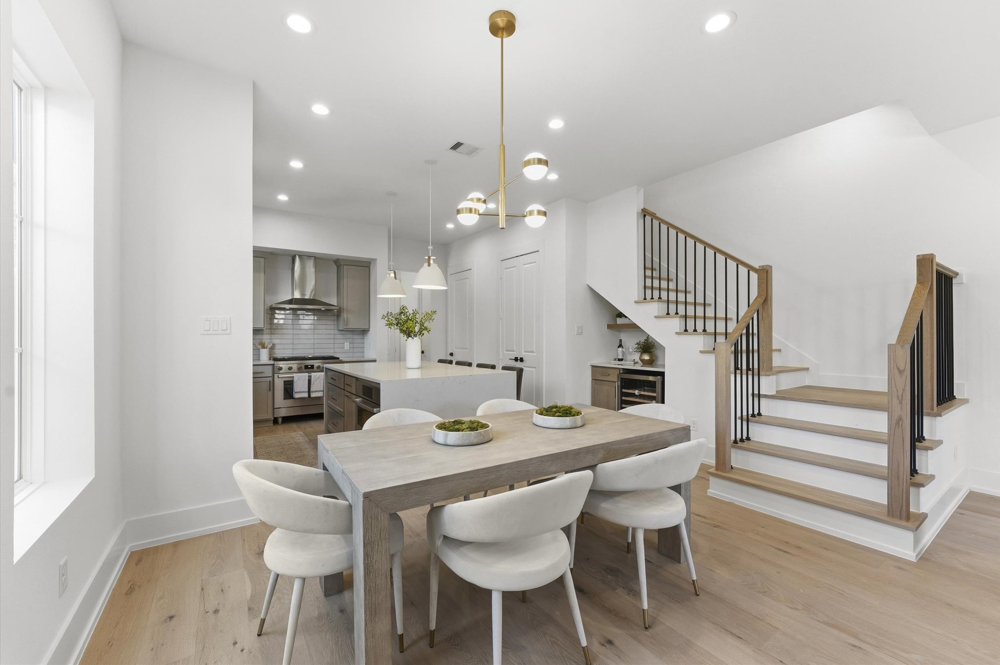 1308 Edwards Street, Unit A Houston, TX 77007 - Photo 17 of 39 Dining room