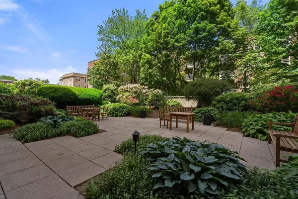 $3,400 | 931 Massachusetts Avenue, Unit 306, Cambridge, MA 02139