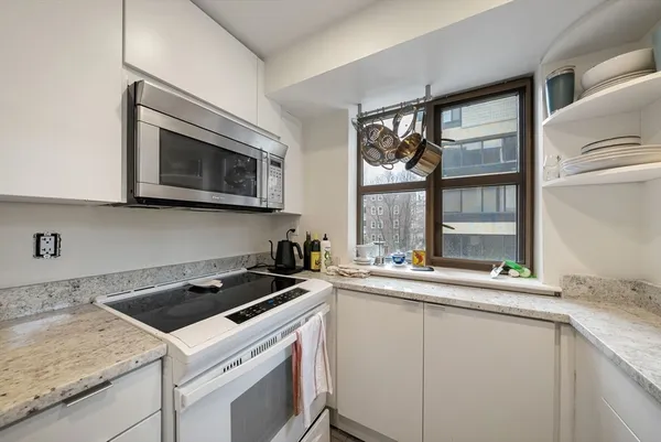 $3,400 | 931 Massachusetts Avenue, Unit 306, Cambridge, MA 02139