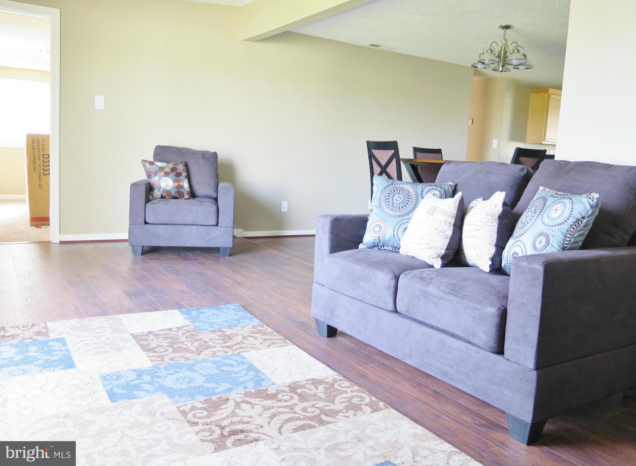 2405 Zion Road Halethorpe, MD 21227 - Photo 15 of 26 Living Room
