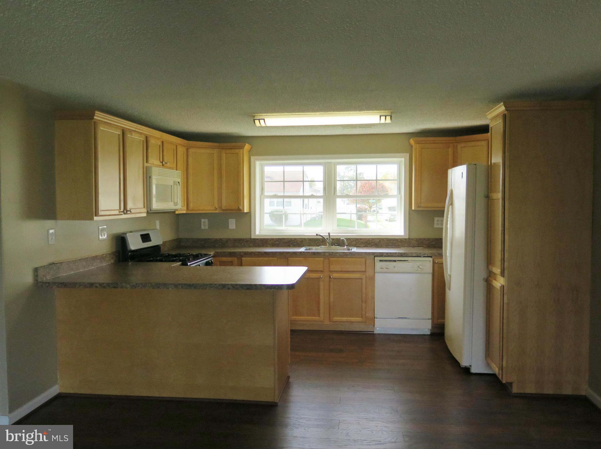 2405 Zion Road Halethorpe, MD 21227 - Photo 6 of 26 Kitchen