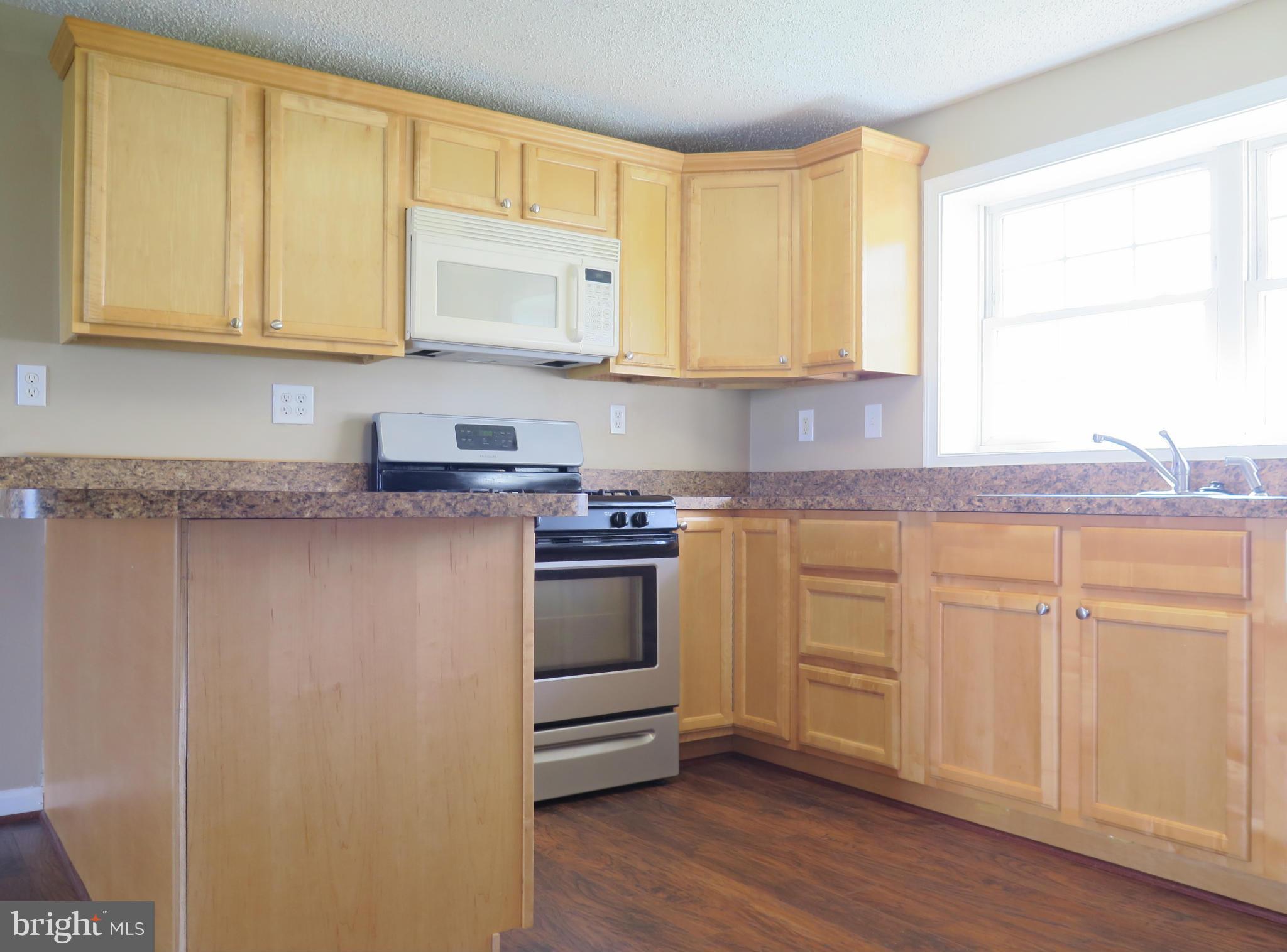 2405 Zion Road Halethorpe, MD 21227 - Photo 7 of 26 Kitchen