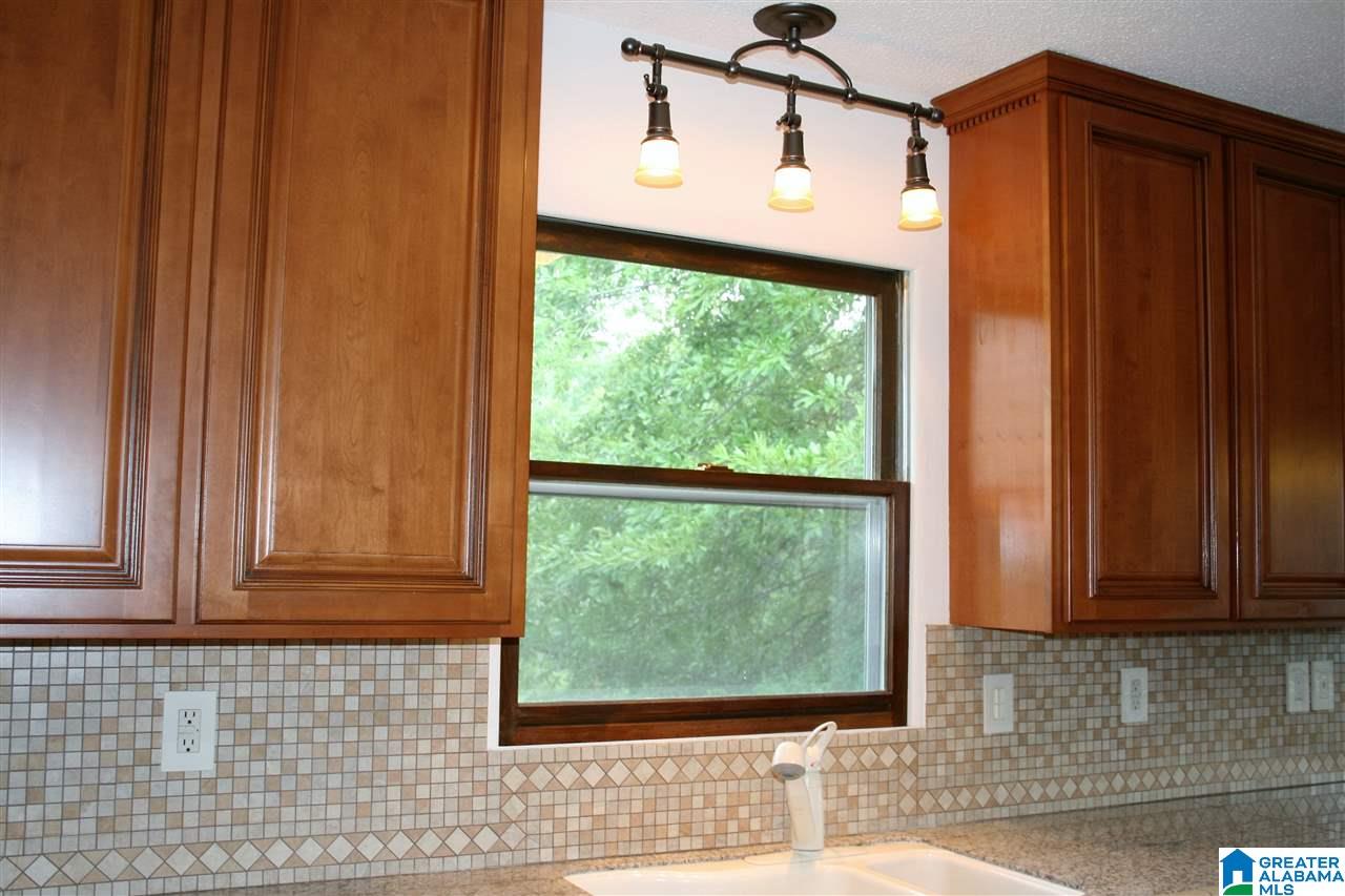 5611 Havenhill Road Birmingham, AL 35210 - Photo 12 of 48