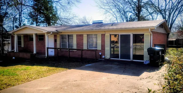 $1,450 | 2401 Airline Drive, Tyler, TX 75701