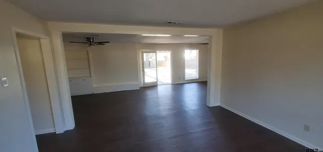 $1,450 | 2401 Airline Drive, Tyler, TX 75701