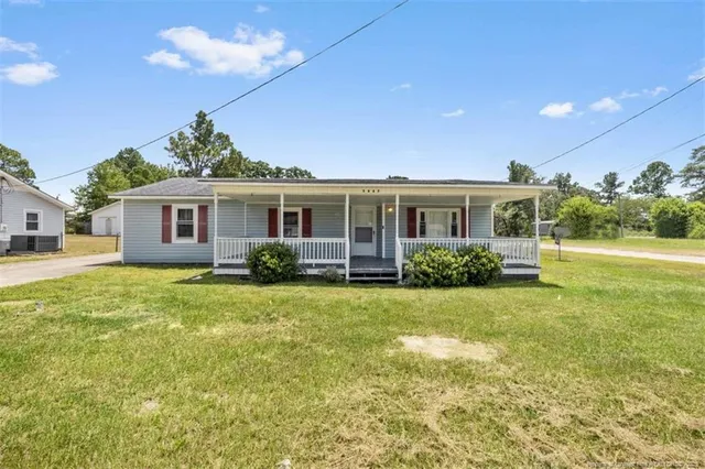 $192,000 | 5645 Camden Road, Hope Mills, NC 28348