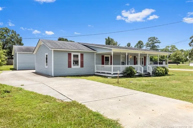 $192,000 | 5645 Camden Road, Hope Mills, NC 28348