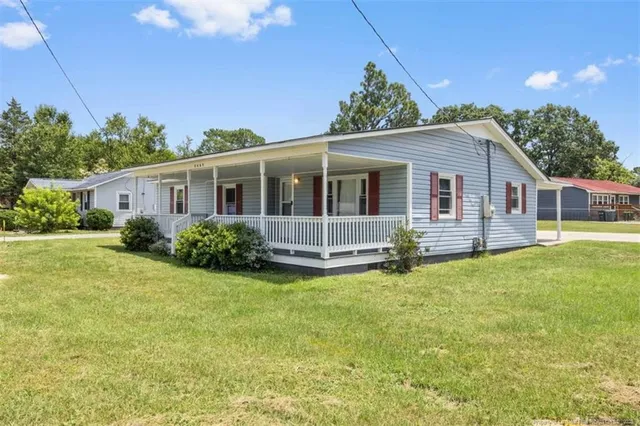 $192,000 | 5645 Camden Road, Hope Mills, NC 28348