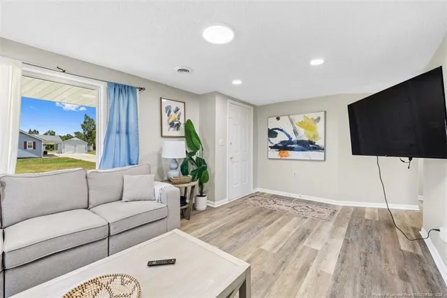 $192,000 | 5645 Camden Road, Hope Mills, NC 28348