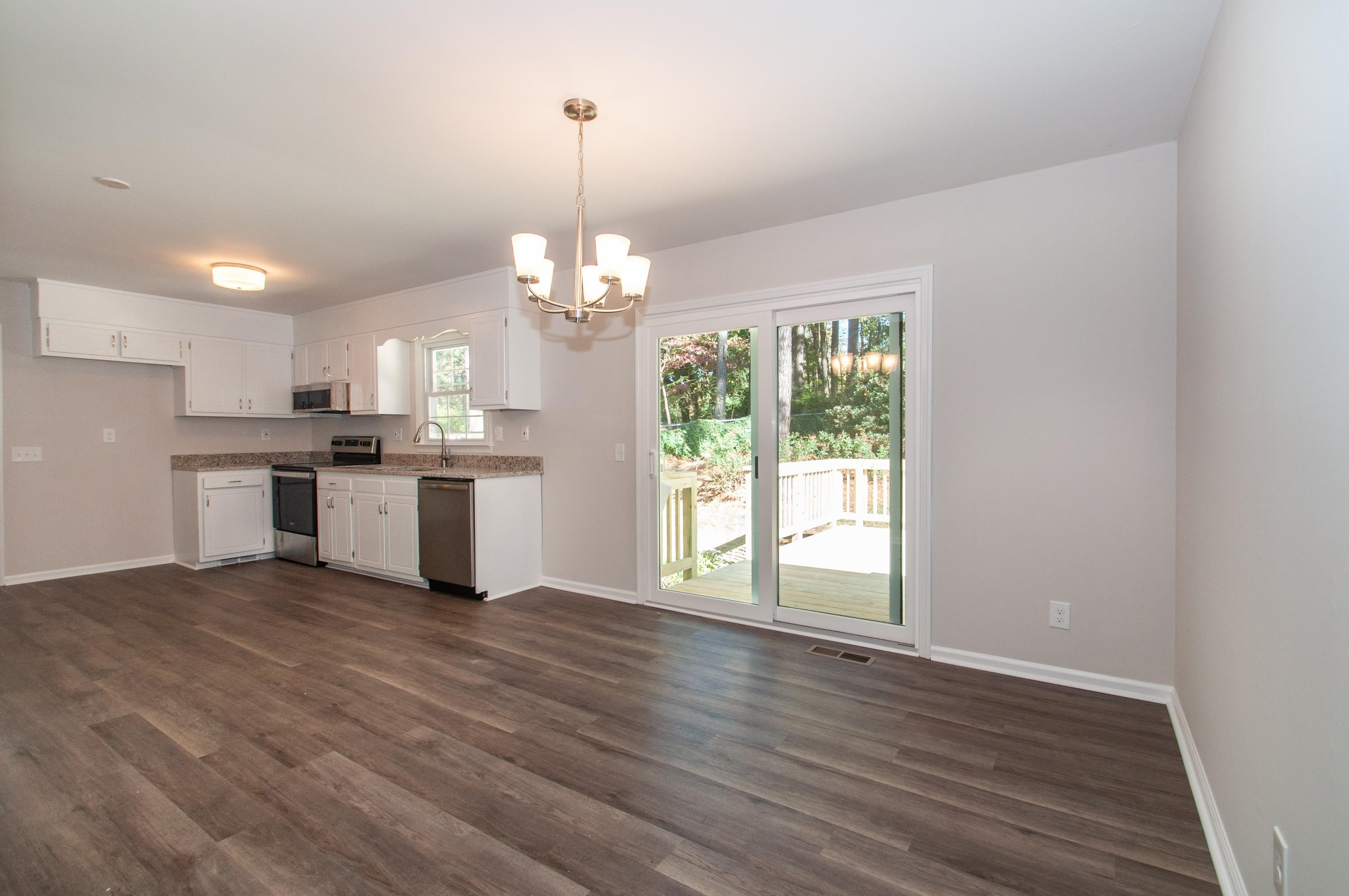 5813 Caledonia Street Raleigh, NC 27609 - Photo 15 of 50 Dining-Kitchen