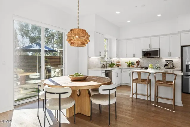 $1,365,000 | 1578 East Thompson Boulevard, Ventura, CA 93001