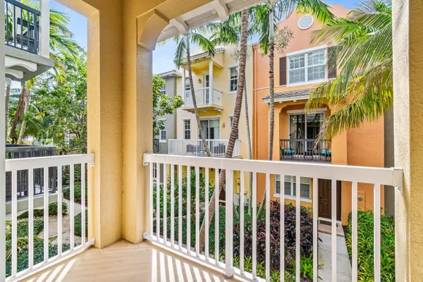 $845,000 | 109 East Coda Circle, Delray Beach, FL 33444