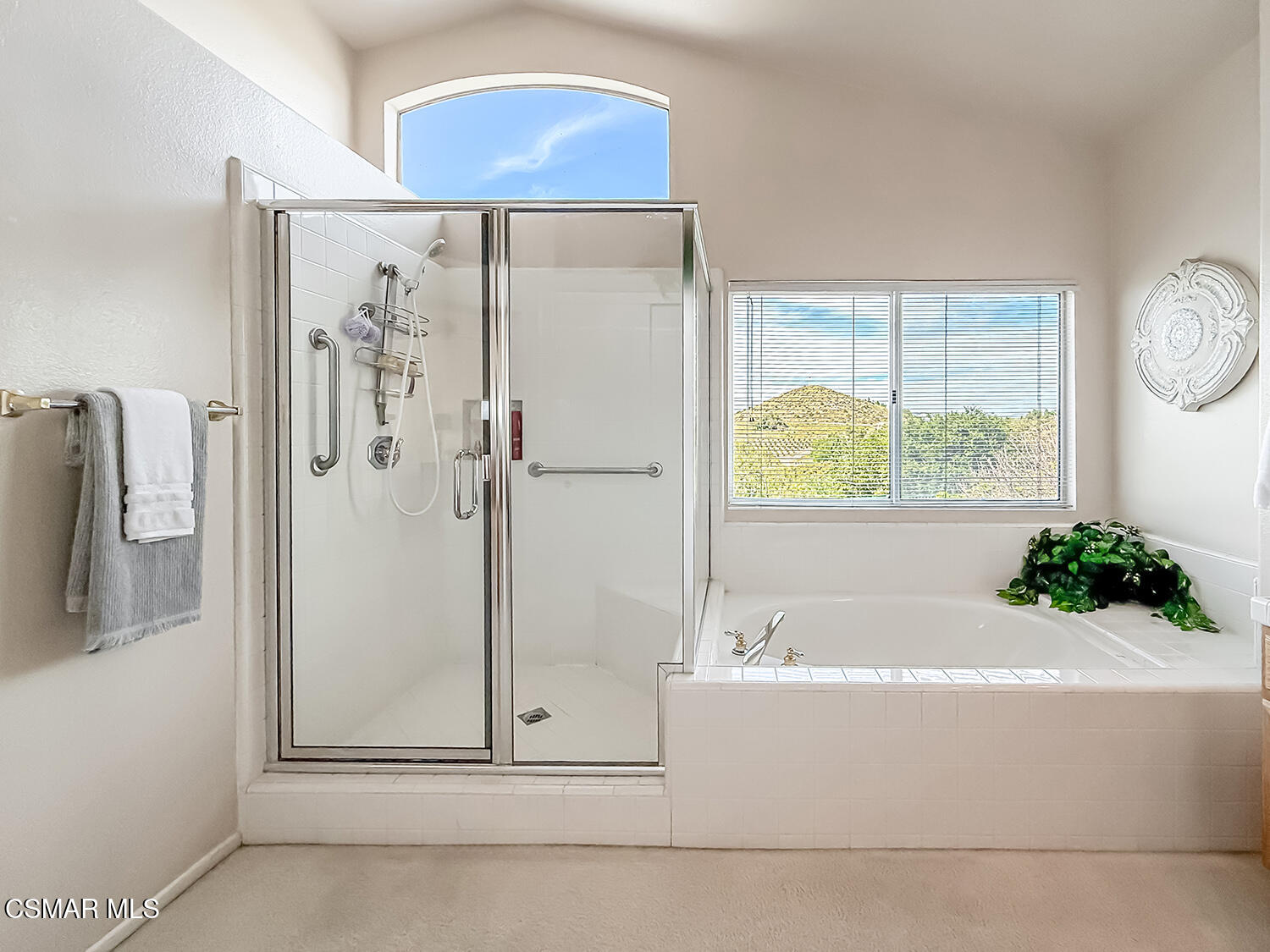 260 Sycamore Ridge Street Simi Valley, CA 93065 - Photo 38 of 59 a bathroom with a bathtub and a shower