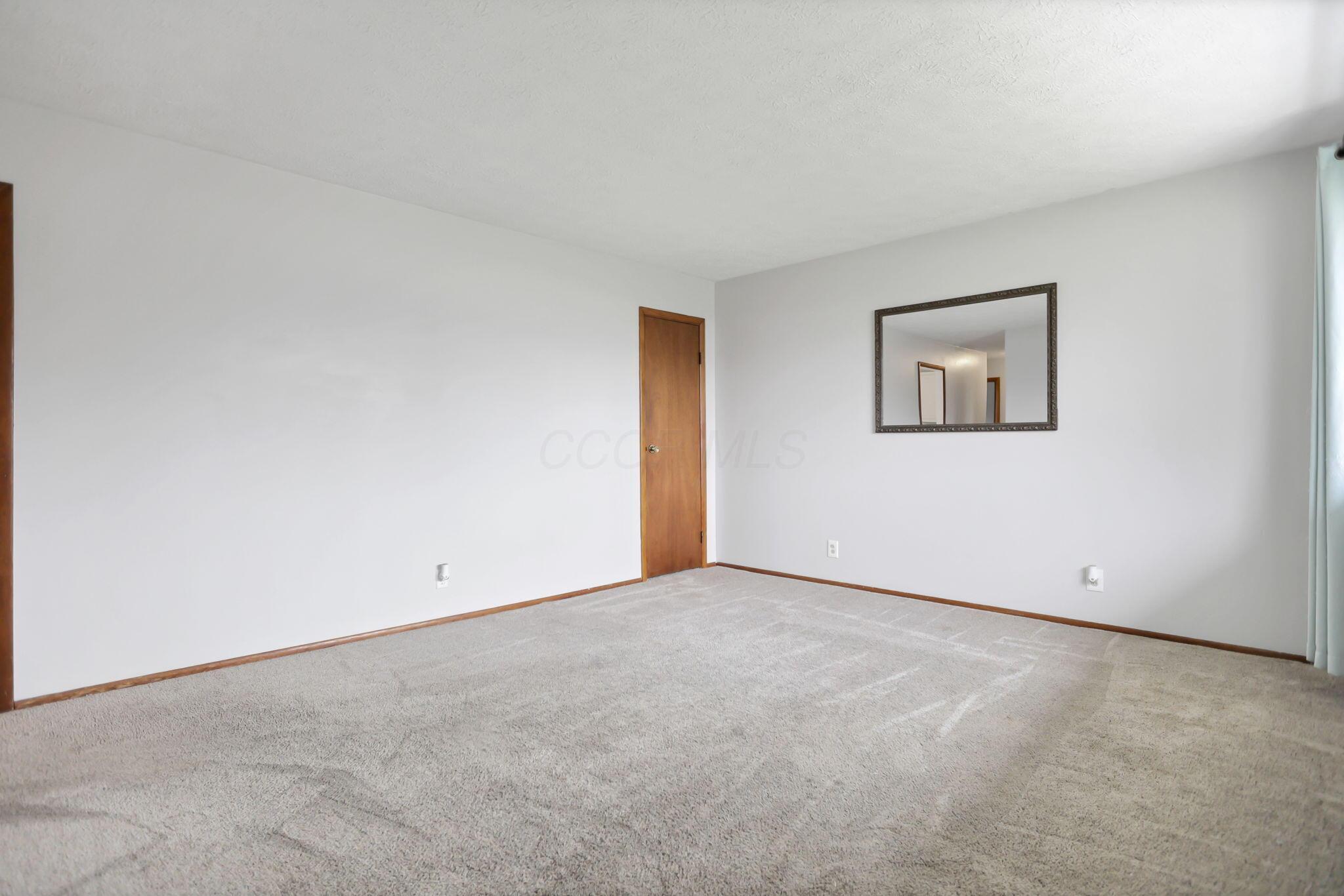 88 Fieldpoint Road Heath, OH 43056 - Photo 5 of 26 5-LR